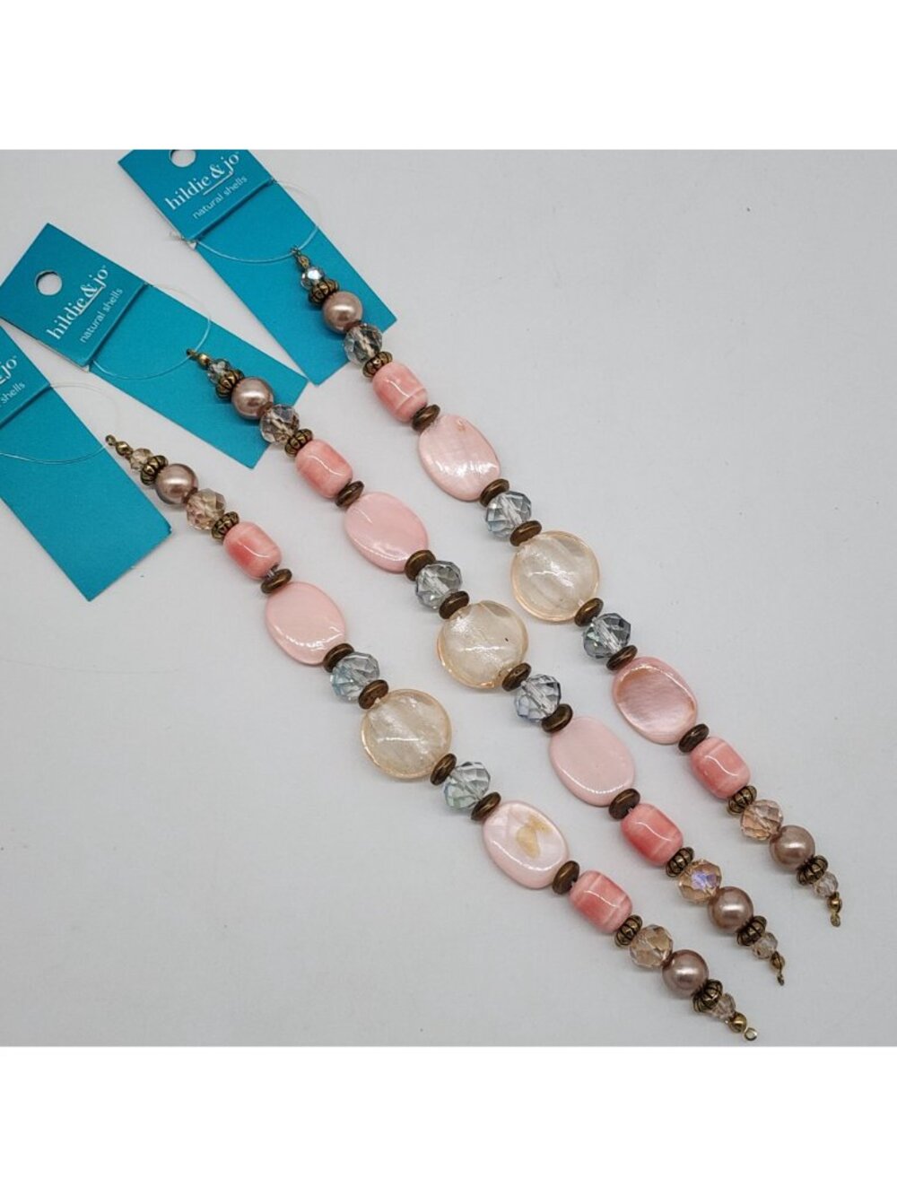 Hildie & Jo Natural Shell Pink Beaded Jewelry String Set For Crafting & DIY - Picture 2 of 4